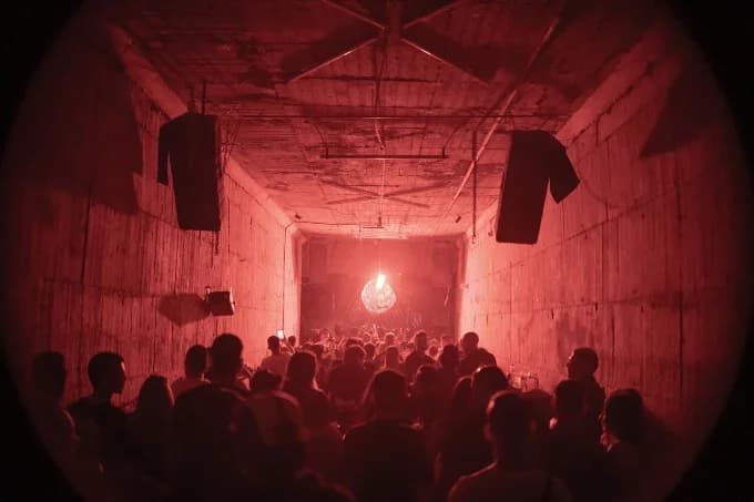 Lo ocurrido en Tunnel Club ¿Combatir las drogas o perseguir la cultura electrónica?